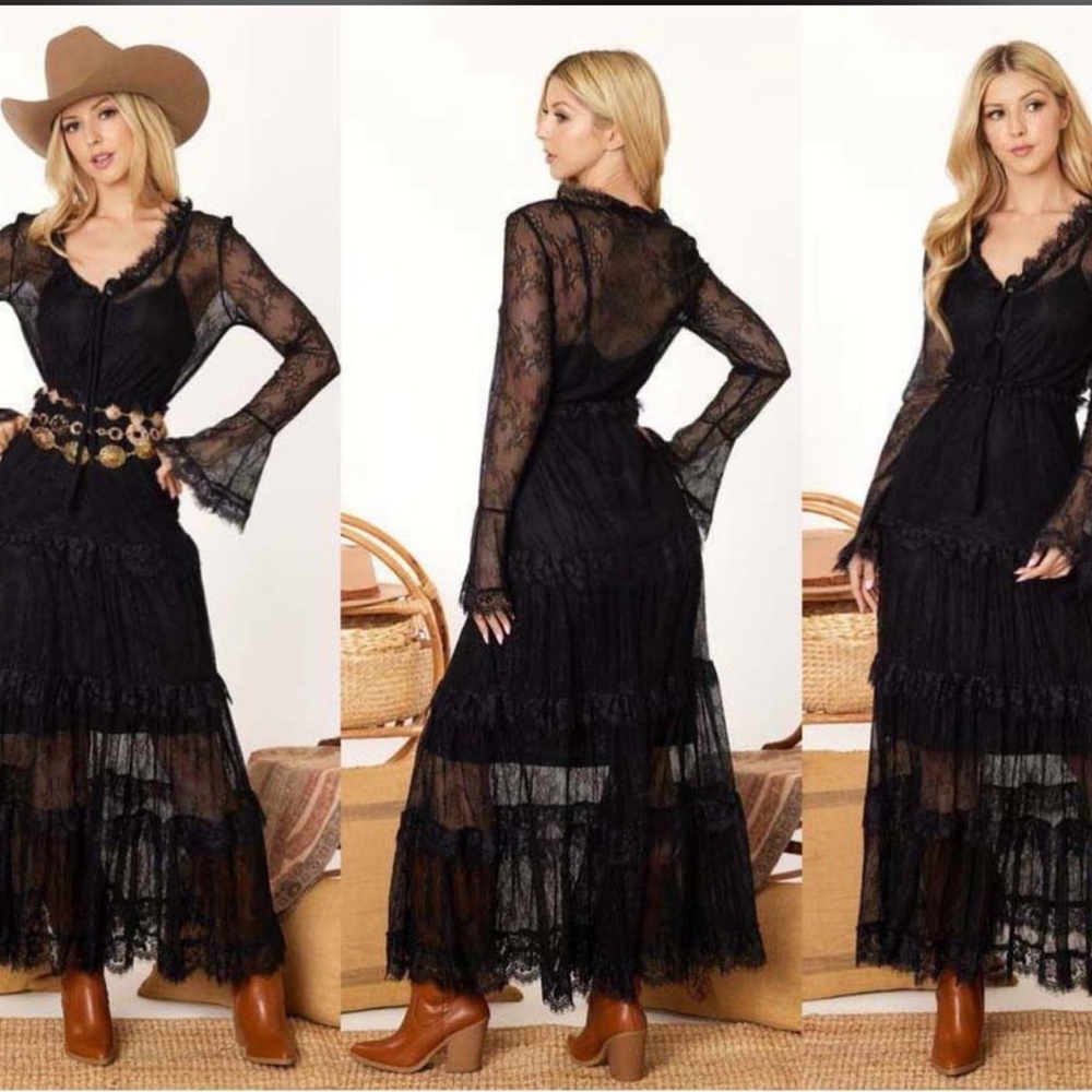 Boho Elegant Black Lace Maxi Dress - Picture 4 of 5